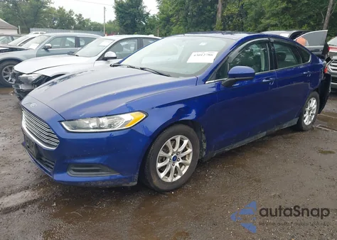 2015 Ford Fusion S из США, поврежденный, VIN 3FA6P0G71FR242609